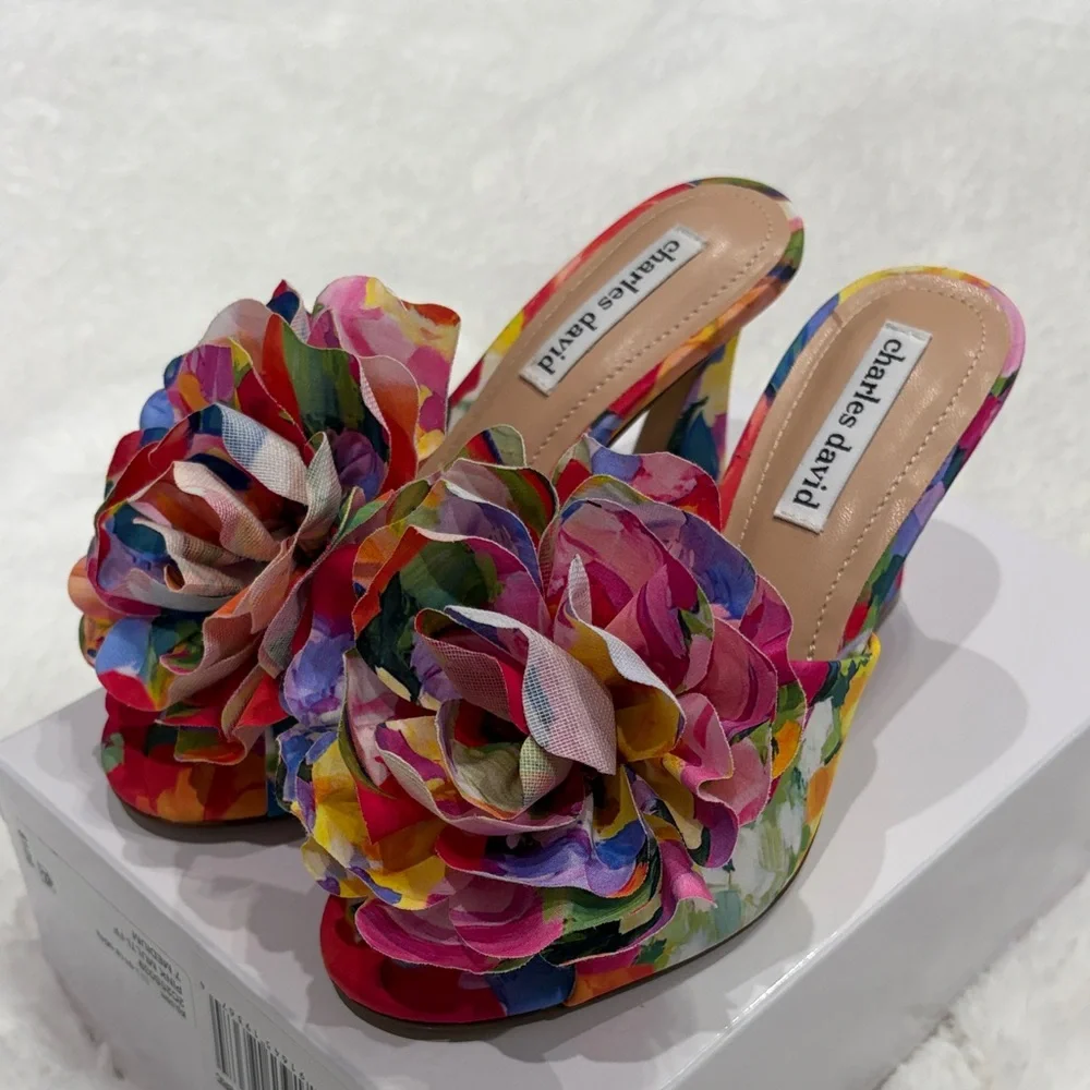Charles David Colorful Floral Heels,size 7M - Picture 4 of 17